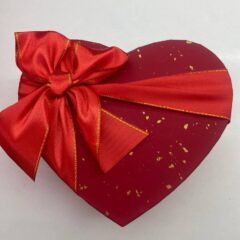 Серце червоне краплен. золоті s