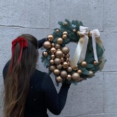 Вінок з кульками шампань
